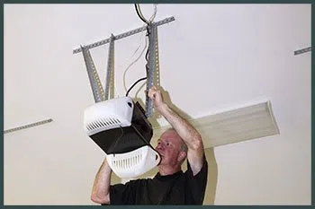 Two Guys Garage Door Service Jackson, WI 262-290-3404 - serv-cont-open-gr-43m